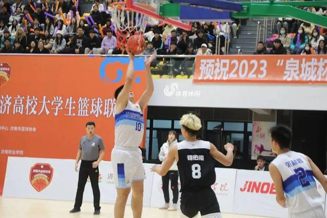 8月21日电 2020年CBA选秀大会21日在福建省泉州市举行，来自美国NCAA加州州立大学北岭分校的区俊炫被上海久事俱乐部在第一顺位选中，当选“状元秀”。